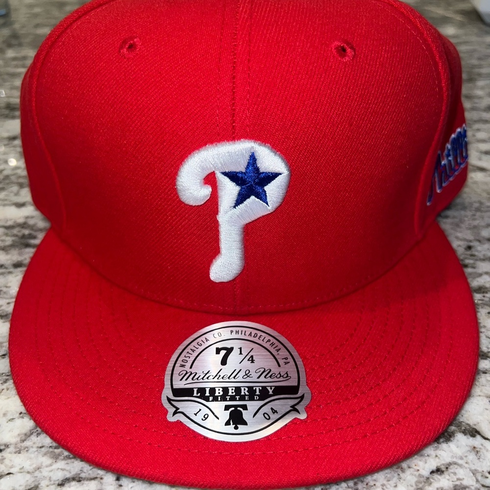 Brand New with Tags Philadelphia Phillies Fitted Hat 7 1/4 By Mitchell and Ness